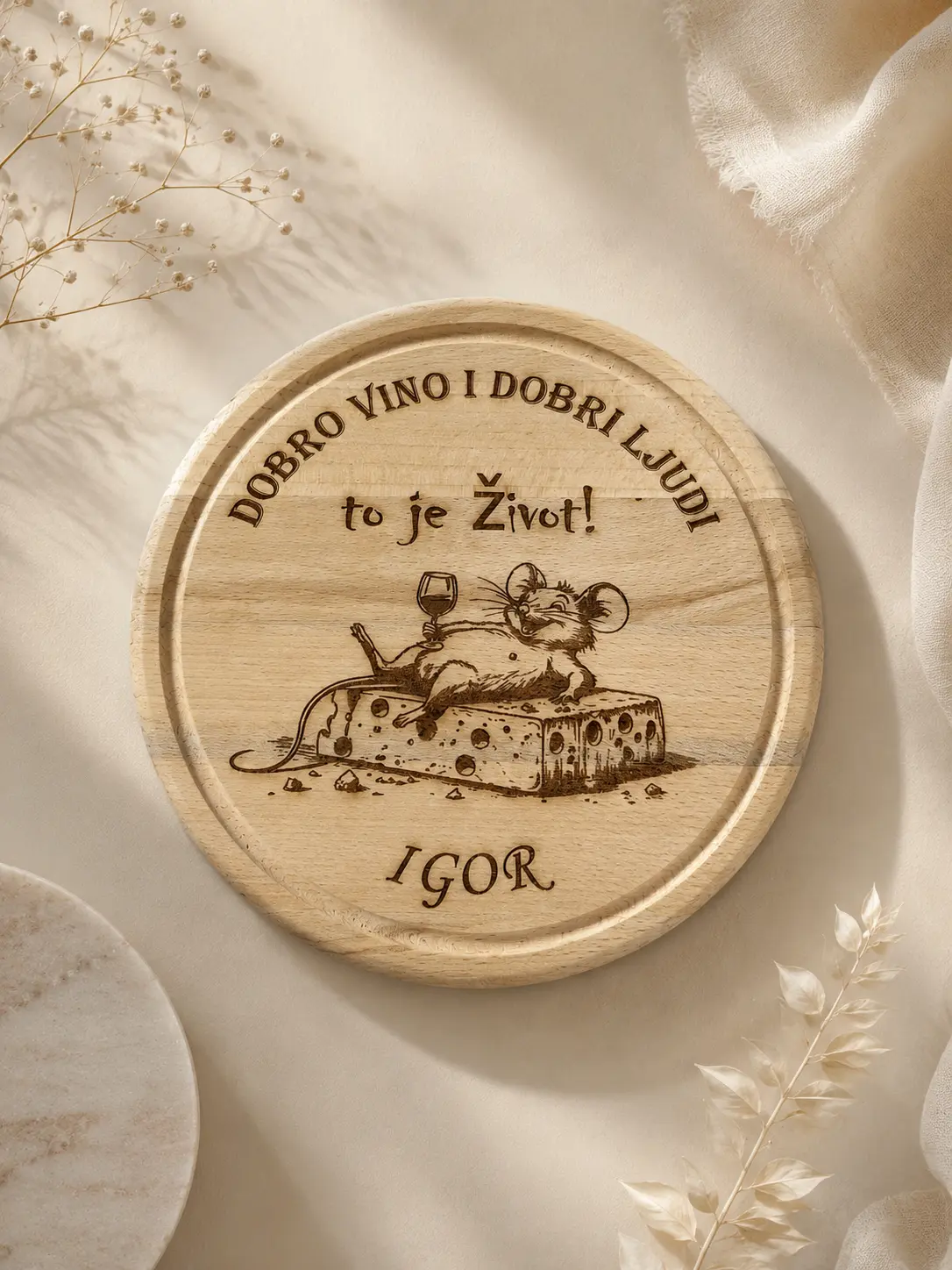 Personalizirani gravirani drveni podložak
